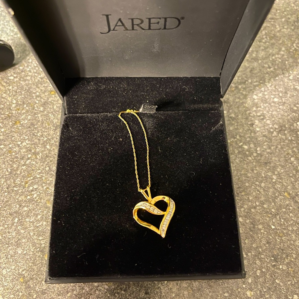 Diamond Heart Necklace 1/4 carat tw 10K
Yellow Gold.